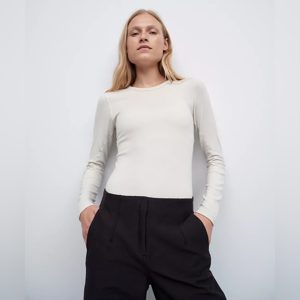 NWT RARE COLOR  Lululemon Hold Tight Long Sleeve Shirt In Bone